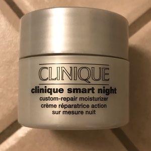 Clinique Smart Night Moisturizer